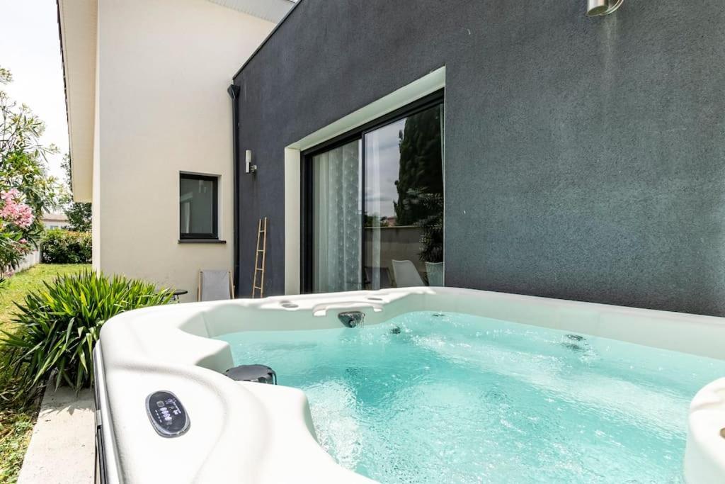 Villa Des Rives Du Tarn Avec Jacuzzi Montans Zewnętrze zdjęcie